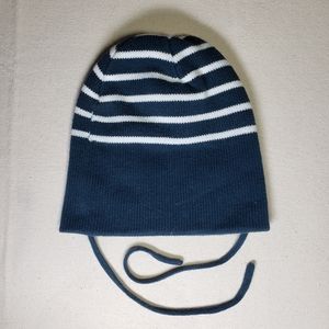 Polarn O. Pyret Sweden knit cap size 4-9 mos. Navy blue and white